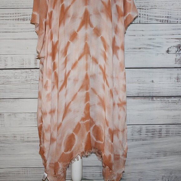 Woven Heart women longe open sided cape - Picture 6 of 7